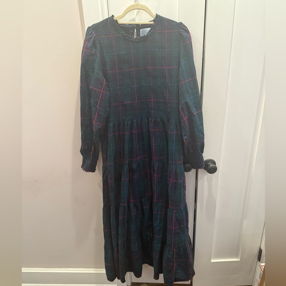 Hill House Home Viviana Nap Tartan Size Large worn once - Picture 4 of 5